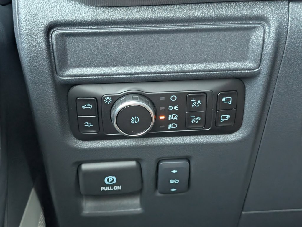 Used 2026 Ford F150 Raptor AWD/4WD image 17