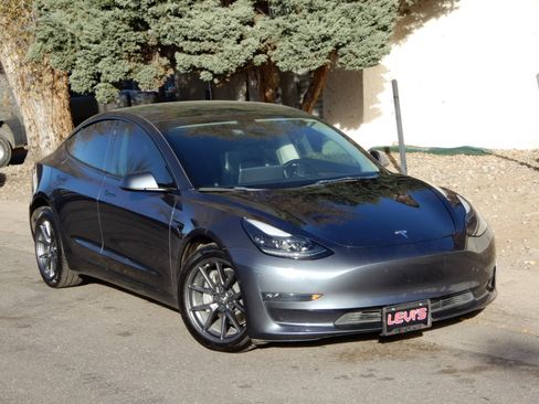 Used 2022 Tesla Model 3 Long Range image 3