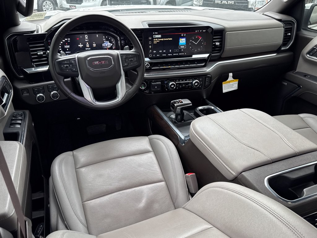 Used 2024 GMC Sierra 1500 SLT AWD/4WD image 7