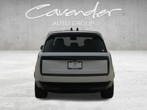 Used 2025 Land Rover Range Rover SE image 6