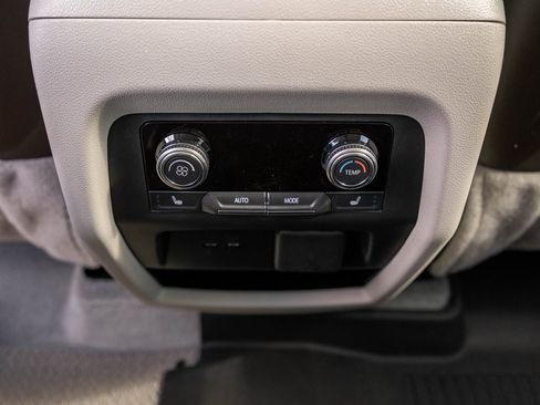 Used 2024 GMC Acadia Denali w/ Super Cruise Package image 18