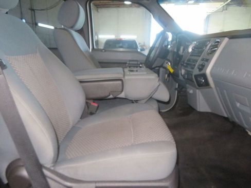 Used 2012 Ford F250 XLT w/ XLT Premium Pkg AWD/4WD image 34
