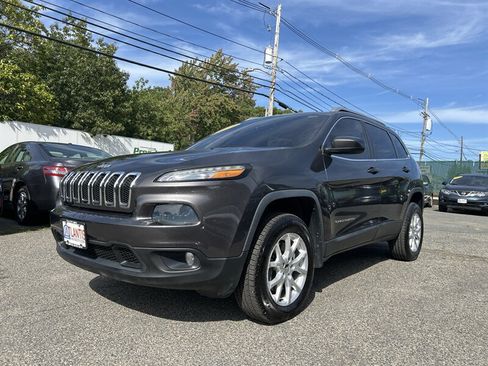 Used 2014 Jeep Cherokee Latitude w/ Comfort/Convenience Group AWD/4WD image 1