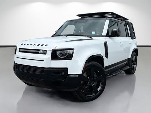 New 2026 Land Rover Defender 110 X-Dynamic SE AWD/4WD image 1