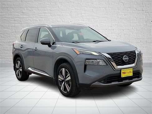 Used 2022 Nissan Rogue SL w/ SL Premium Package image 6
