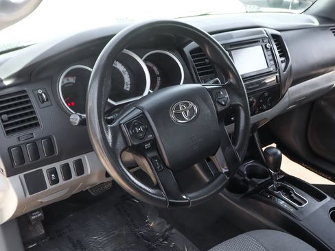 Used 2015 Toyota Tacoma 2WD Access Cab image 21