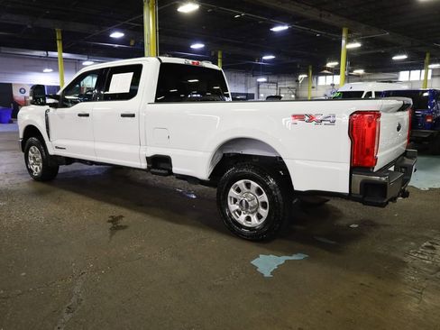 Used 2024 Ford F350 XLT w/ FX4 Off-Road Package image 4