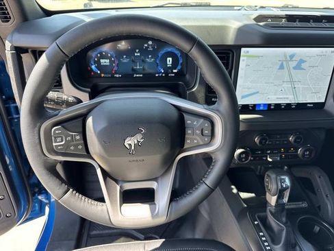 New 2025 Ford Bronco Badlands w/ Sasquatch Package AWD/4WD image 23