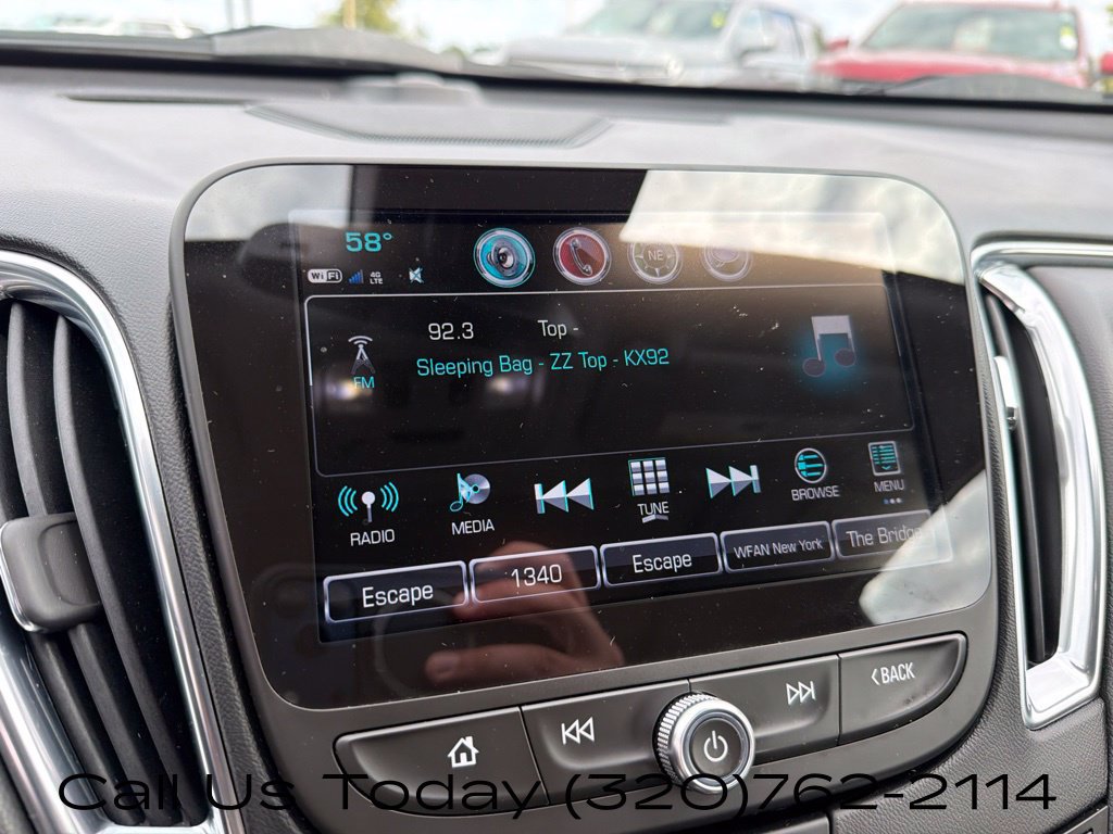 Used 2017 Chevrolet Malibu Premier w/ Premier Sun and Wheel Package FWD image 20