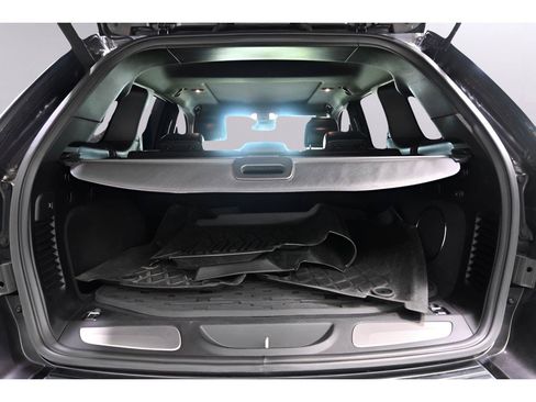 Used 2016 Jeep Grand Cherokee High Altitude AWD/4WD image 15