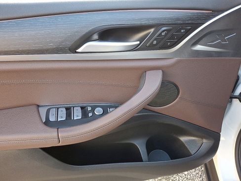 Used 2024 BMW X3 xDrive30i w/ Premium Package w/ZPA image 12