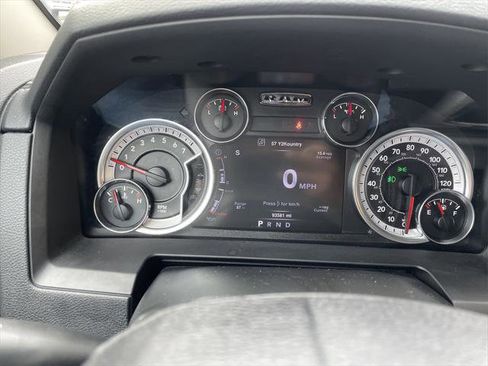 Certified 2016 RAM 1500 Laramie w/ Convenience Group image 16