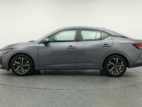 Used 2025 Nissan Sentra SV image 5