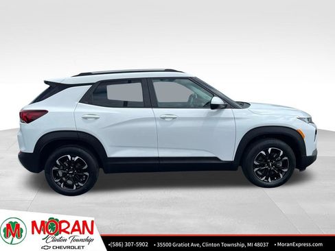 Certified 2023 Chevrolet TrailBlazer LT w/ Convenience Package FWD image 8