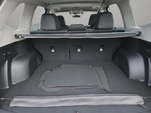 Used 2021 Subaru Forester Limited w/ Popular Package #3 image 16