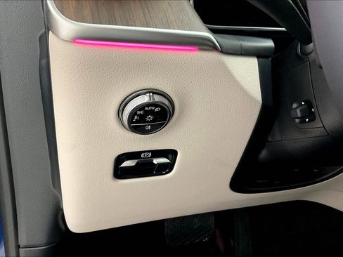 Used 2026 Mercedes-Benz GLC 300 4MATIC image 36