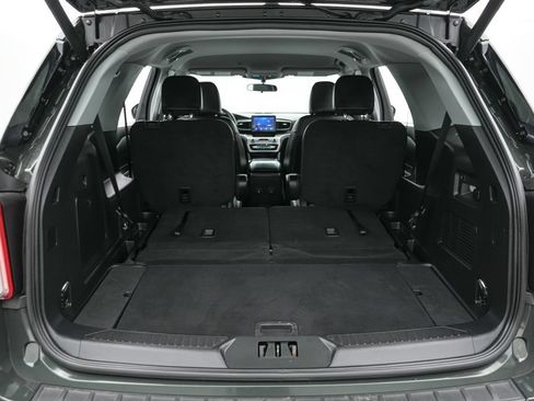 Certified 2023 Ford Explorer XLT w/ Equipment Group 202A AWD/4WD image 21