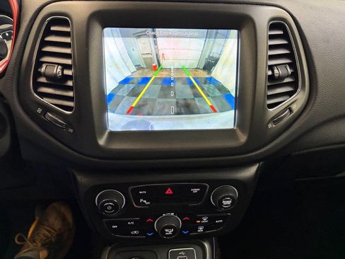 Used 2018 Jeep Compass Trailhawk w/ Navigation Group image 18