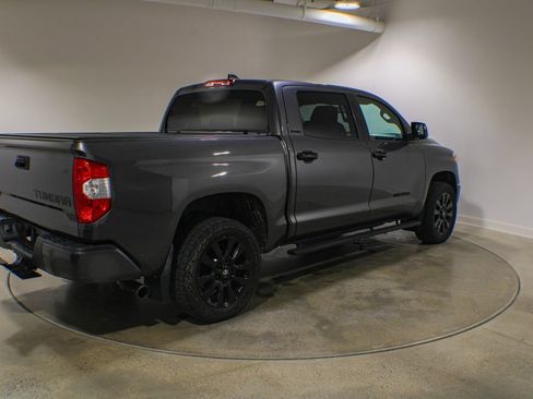 Used 2021 Toyota Tundra Limited w/ Limited Premium Package AWD/4WD image 5