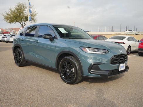 Used 2026 Honda HR-V Sport image 3