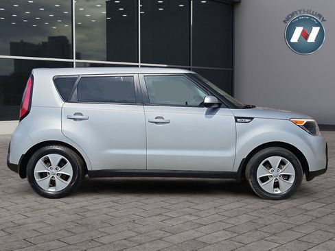 Used 2015 Kia Soul image 6