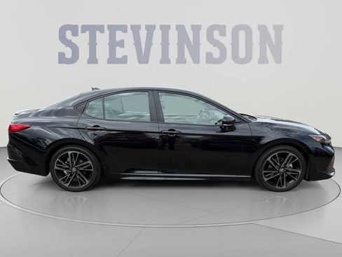 Used 2025 Toyota Camry XSE FWD image 6
