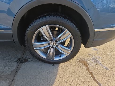 Used 2020 Volkswagen Tiguan SEL image 10