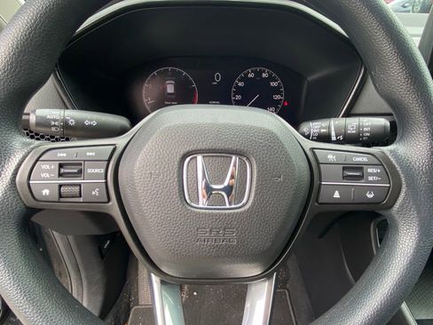 Used 2025 Honda CR-V EX image 18