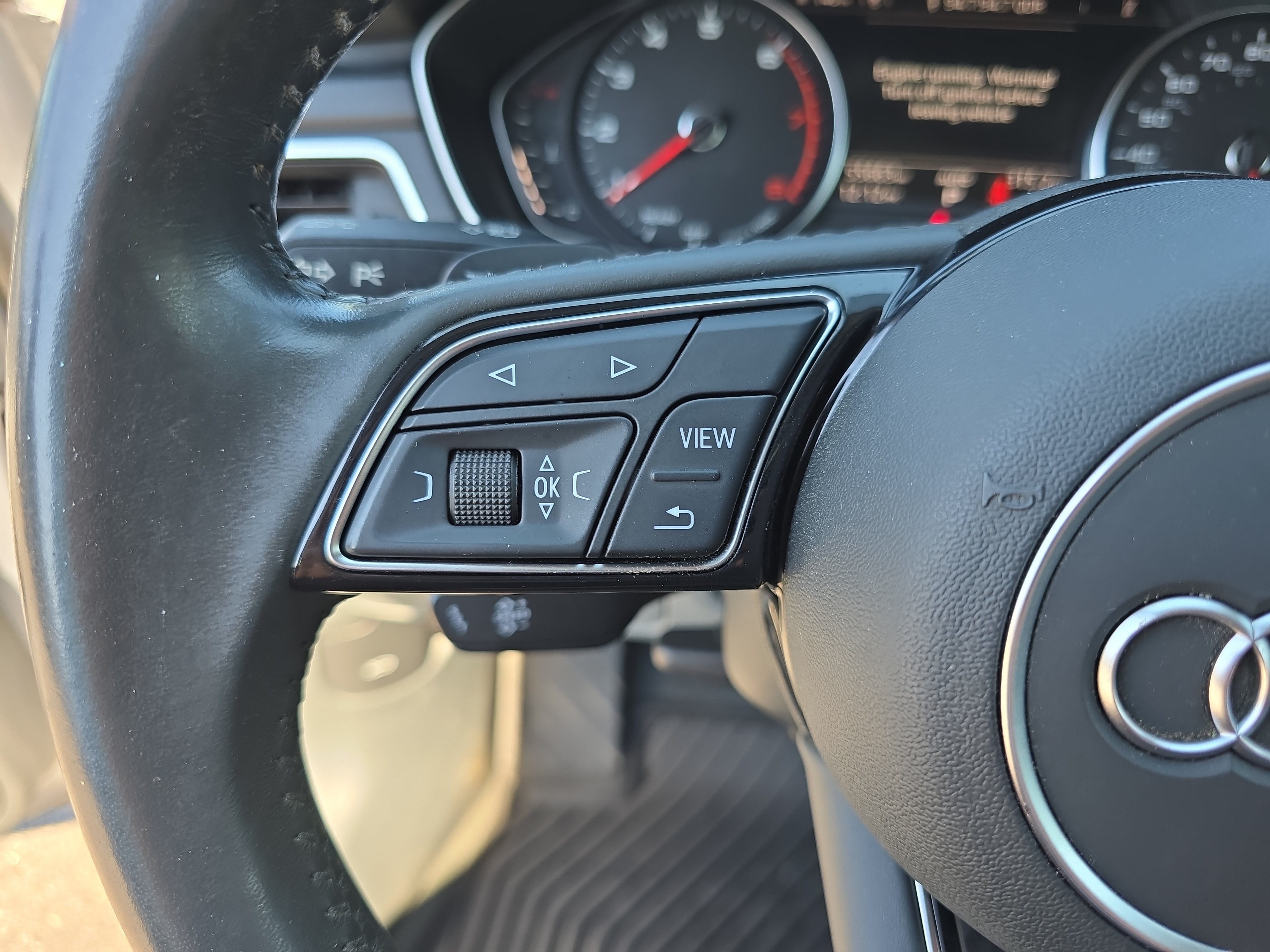 Used 2019 Audi A4 2.0T Premium FWD image 16