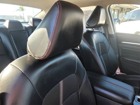 Used 2024 Nissan Altima 2.5 SR image 19