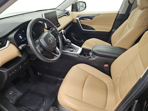 Certified 2023 Toyota RAV4 XLE Premium AWD/4WD image 15