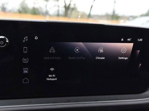 Used 2025 Buick Envista Sport Touring image 13