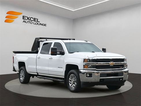 Used 2018 Chevrolet Silverado 3500 LT image 7