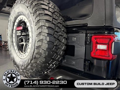Used 2023 Jeep Wrangler Unlimited Rubicon 4xe AWD/4WD image 13