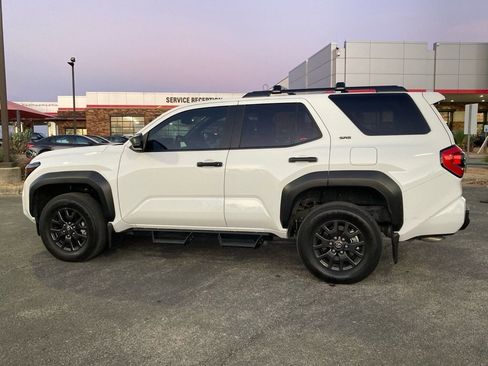 Used 2025 Toyota 4Runner SR5 image 8