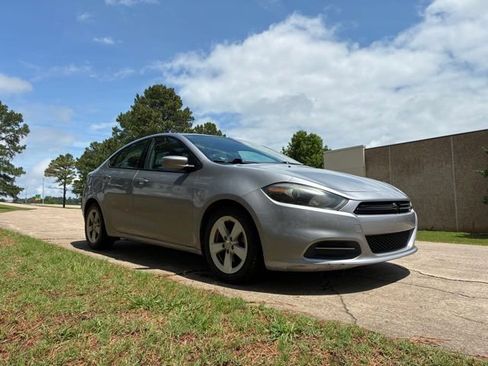 Used 2015 Dodge Dart SXT FWD image 3