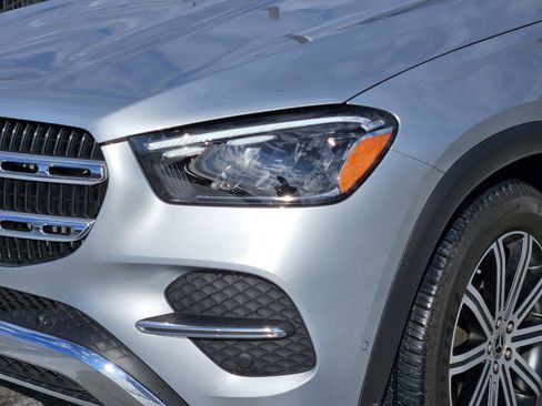 Certified 2025 Mercedes-Benz GLE 350 4MATIC image 9