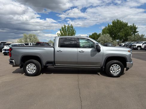 Used 2024 Chevrolet Silverado 2500 LTZ w/ LTZ Convenience Package AWD/4WD image 26