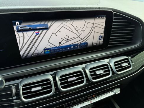 Certified 2025 Mercedes-Benz GLS 450 4MATIC image 18