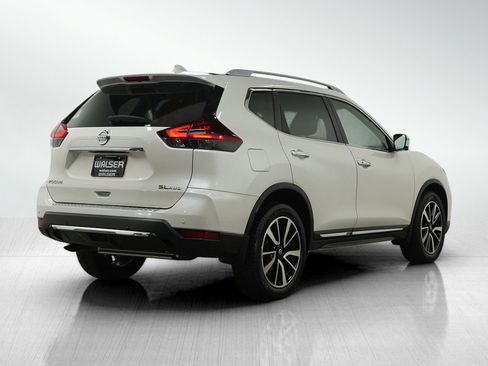 Used 2019 Nissan Rogue SL w/ Premium Package image 5