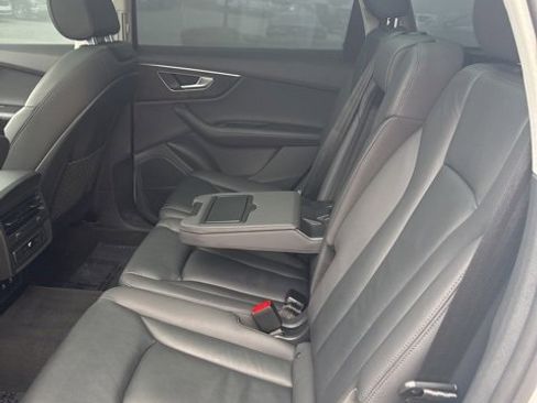 Used 2023 Audi Q7 3.0T Premium Plus w/ Premium Plus Package image 37