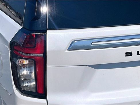 Used 2024 Chevrolet Suburban High Country AWD/4WD image 31