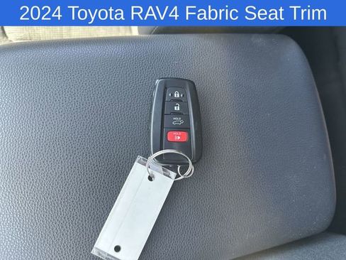 Used 2024 Toyota RAV4 SE w/ Convenience Package AWD/4WD image 30