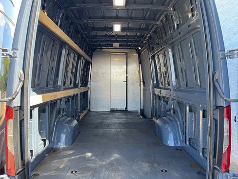 Used 2019 Mercedes-Benz Sprinter 170 image 5