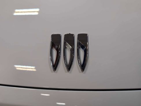 Used 2025 Buick Enclave Preferred image 31