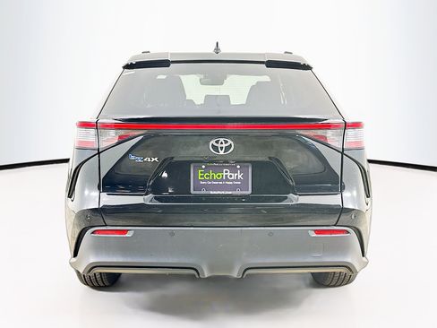 Used 2023 Toyota bZ4X XLE image 7