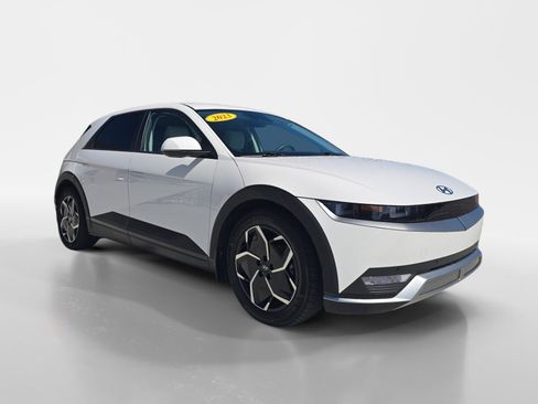Used 2023 Hyundai Ioniq 5 SEL image 1