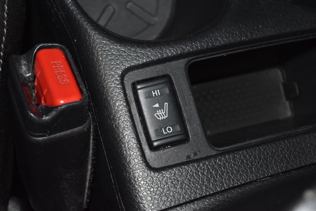 Used 2018 Nissan Rogue SL FWD image 18