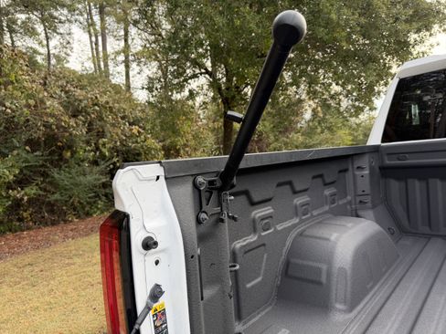 Used 2024 GMC Sierra 1500 AT4X image 6