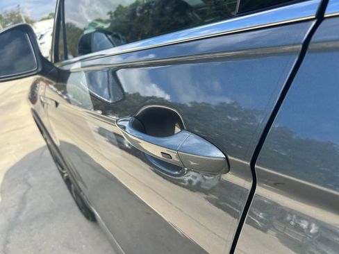 Used 2024 Volkswagen Tiguan SEL R-Line image 29